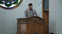 kapolri-jenderal-suyudi-ario-seto-melaksanakan-salat-jumat-di-mabes-polri-dia-memberi-pesan-kepada-jajaran-agar-selalu-rendah--1791537723022_169